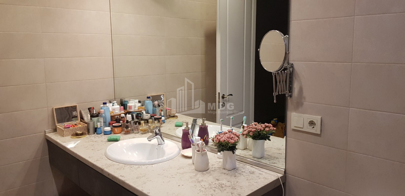 For Sale Flat, in Didube