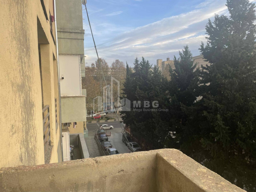 For Sale Flat, Surrounding area of metro Guramishvili, Nadzaladevi District, Tbilisi