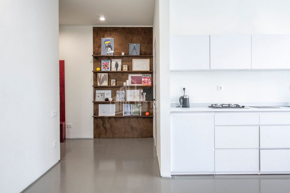 Продается Квартира, в Мтацминда