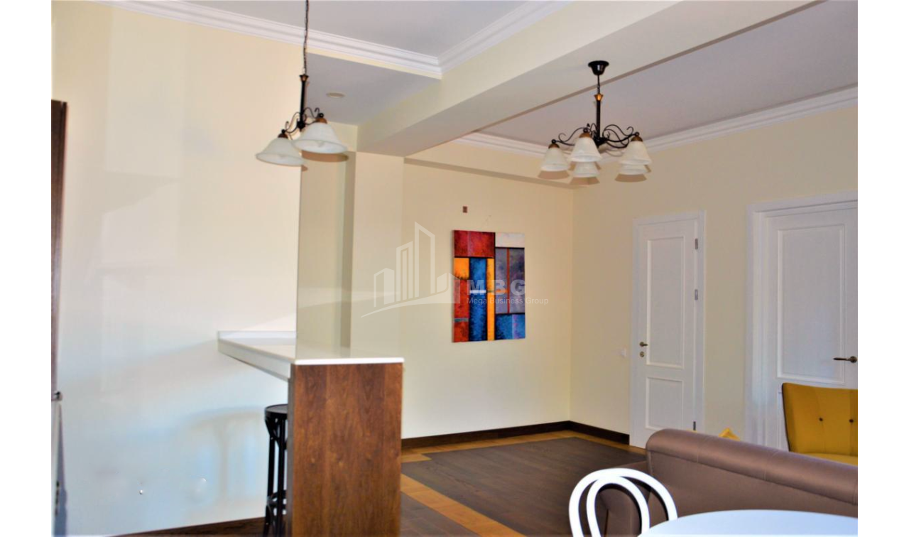 For Sale Flat, in Abanotubani