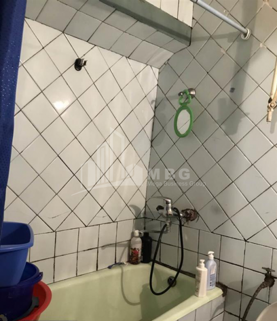 For Sale Flat, in Zemo Vera