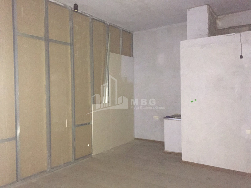 For Sale Витражный фасад Commercial, in Gldani Massive