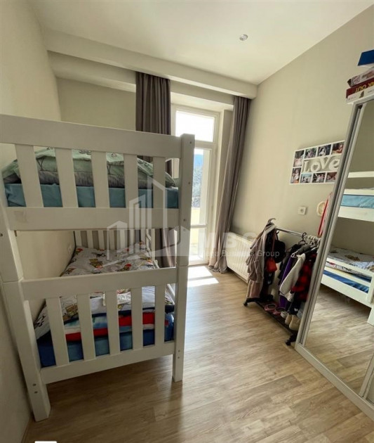 იყიდება ბინა, საბურთალო