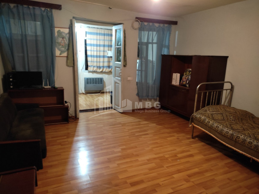 For Sale Flat, in Isani