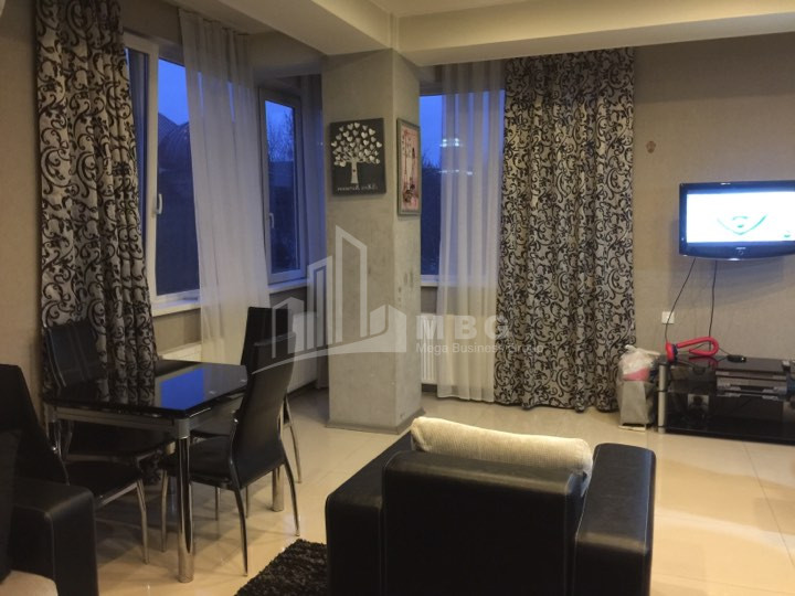 იყიდება ბინა, პლეხანოვი