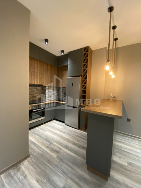 იყიდება ბინა, საბურთალო