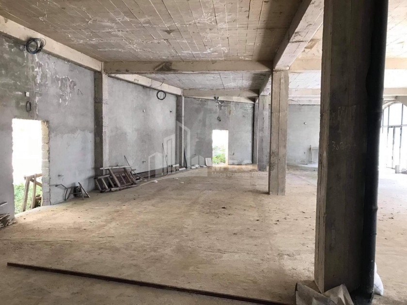 For Rent Витражный фасад Commercial, in Kutaisi