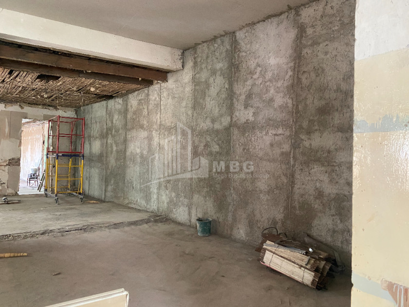 For Sale Hostel - Guesthouse Commercial, in Sololaki