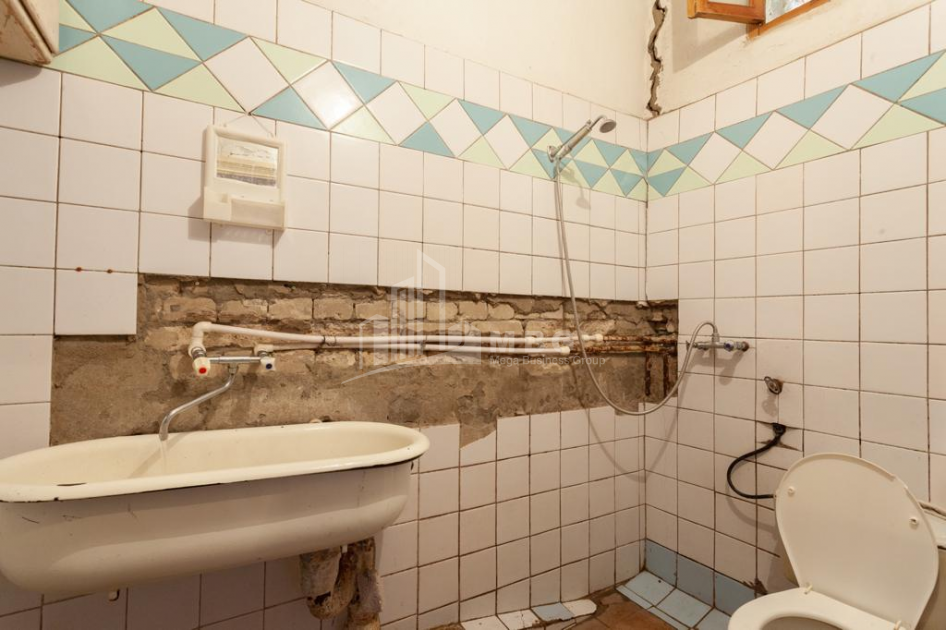 For Sale Flat, in Betlemi Historic Quarter