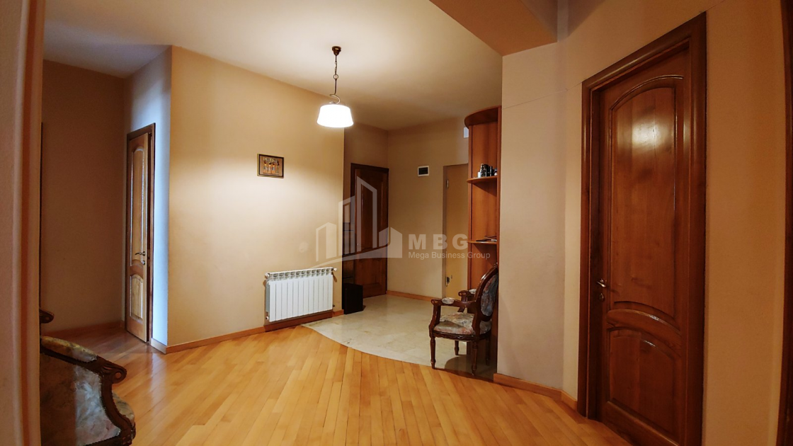 Mieszkanie 4 pokoi 167 m² Tbilisi, Gruzja