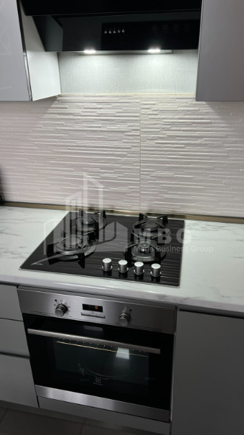 For Sale Flat, in Surrounding area of metro Guramishvili