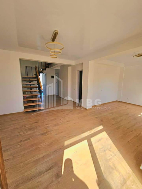 For Sale Flat, in Varketili