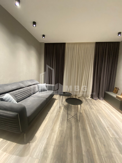 იყიდება ბინა, საბურთალო