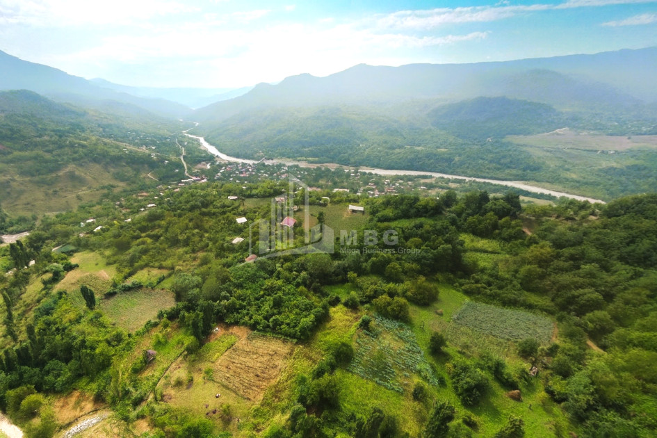 იყიდება მიწის ნაკვეთი ზემო ჟოშხა ამბროლაური რაჭა