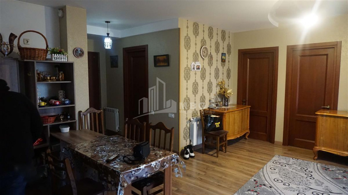 Lease Flat, in Varketili