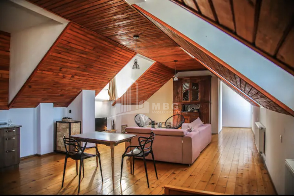 For Rent Flat, in Mtatsminda