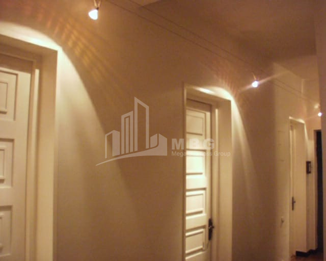 For Sale Flat, in Nadzaladevi