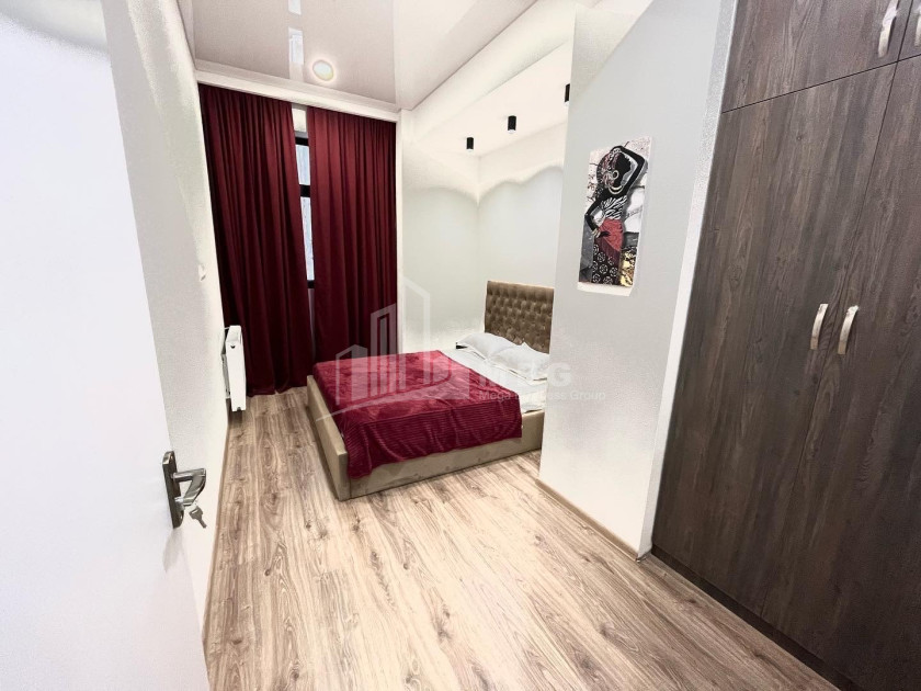 For Rent Flat, in Metromsheni