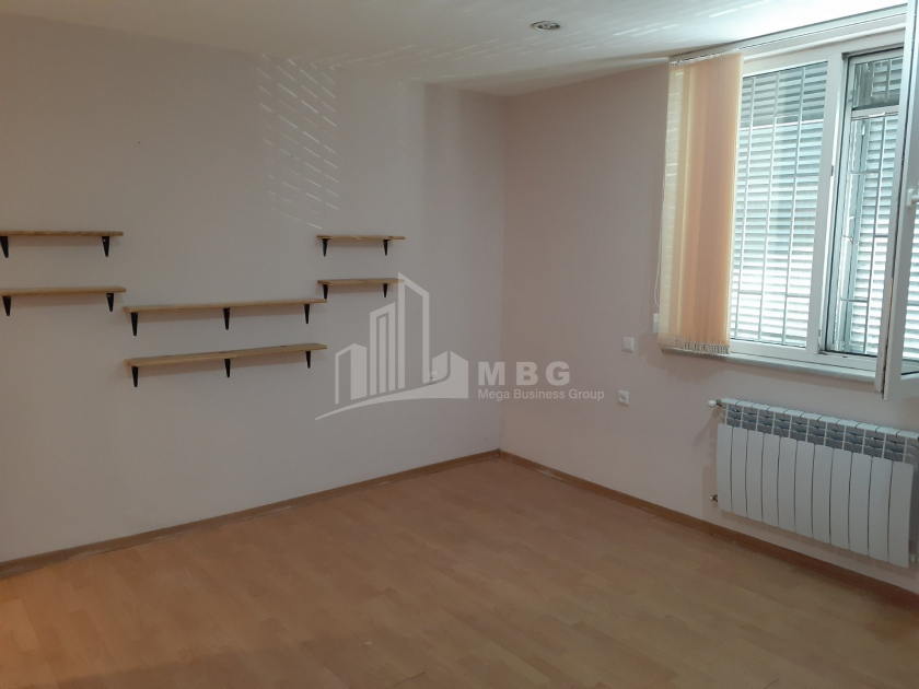 For Sale For office Commercial, in Mtatsminda