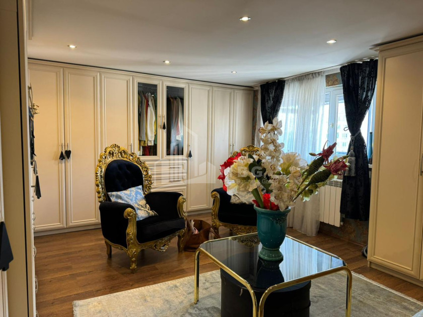 იყიდება ბინა, დიღმის მასივი