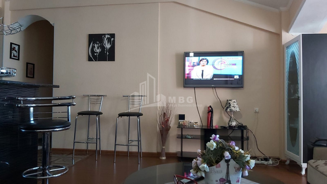 იყიდება ბინა, გლდანის მასივი