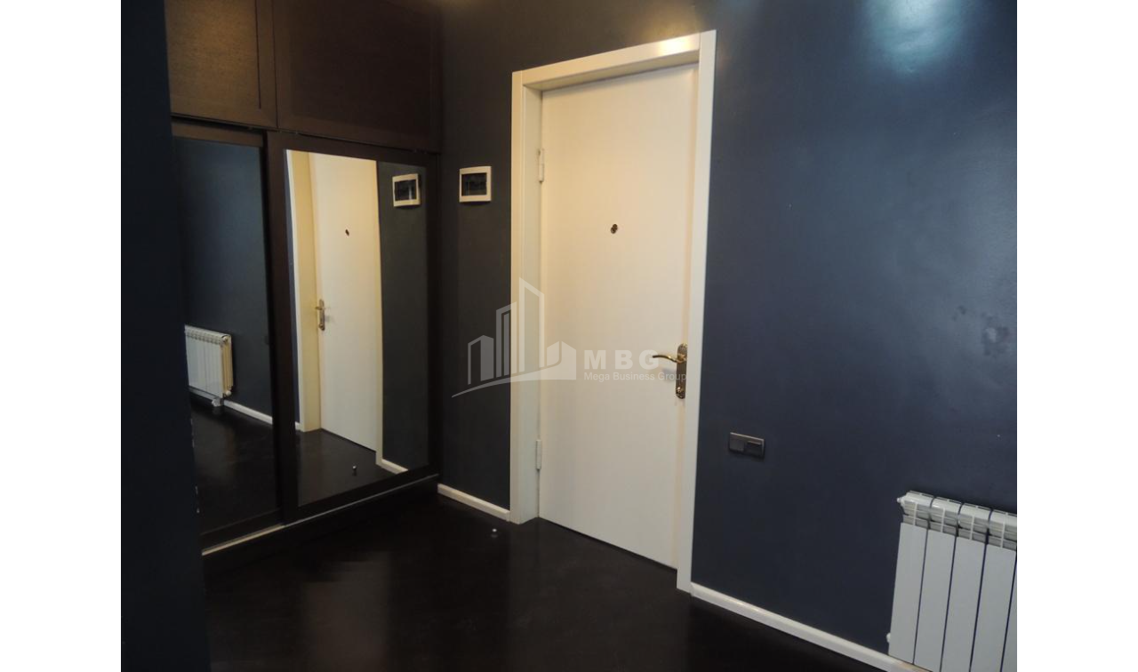 For Sale Flat, in Bagebi