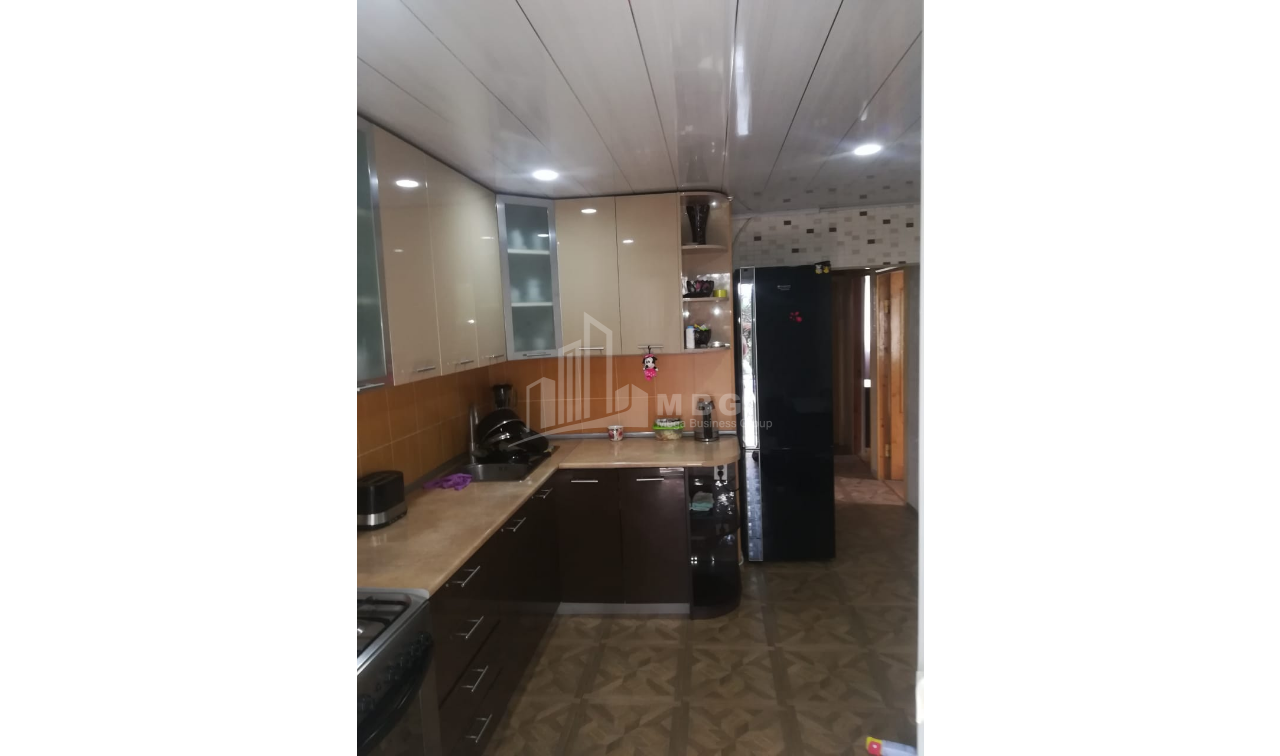 For Sale Flat, in Varketili