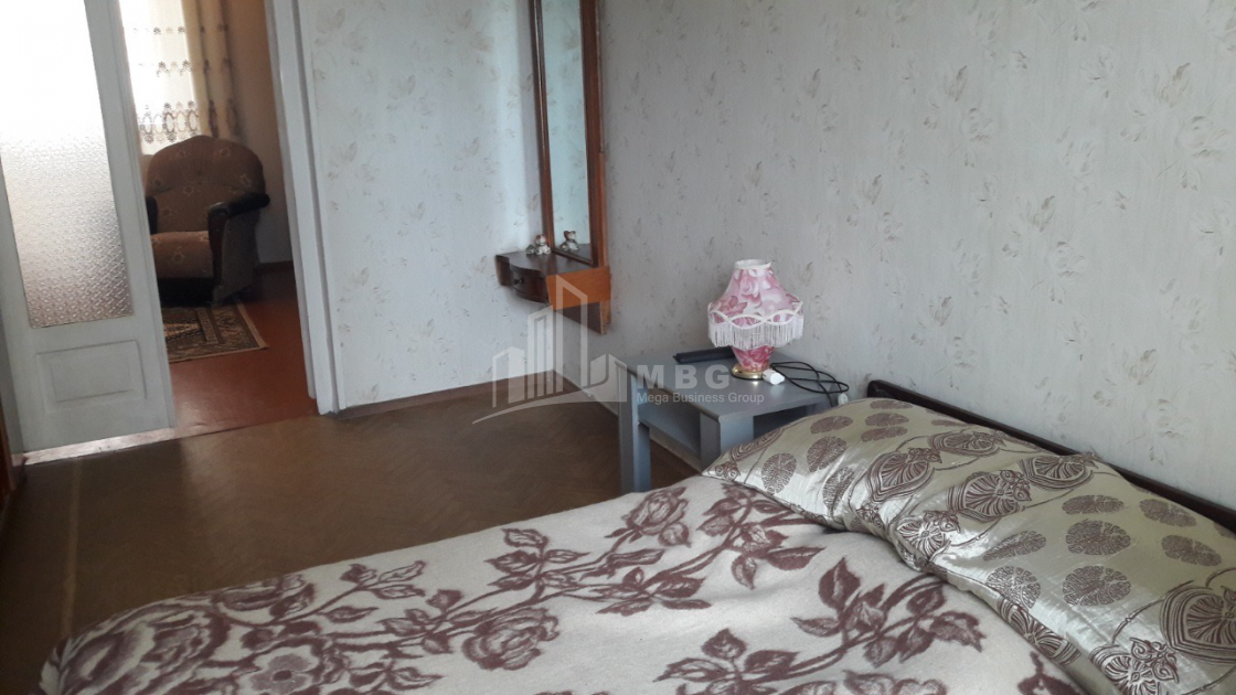 იყიდება ბინა, ვაზისუბანი