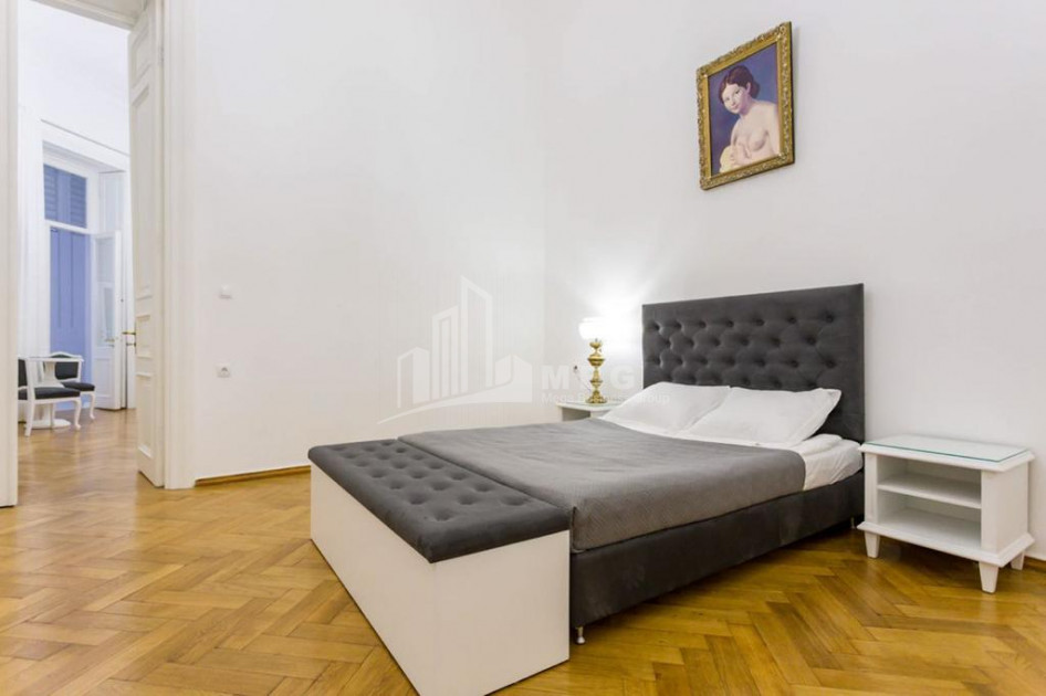 For Rent Flat, in Sololaki