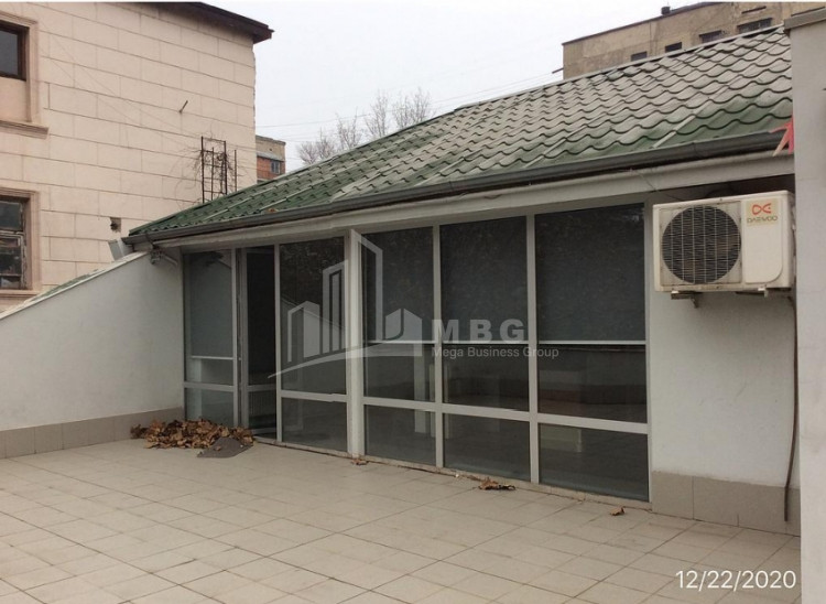 For Sale Building Commercial, in Isani