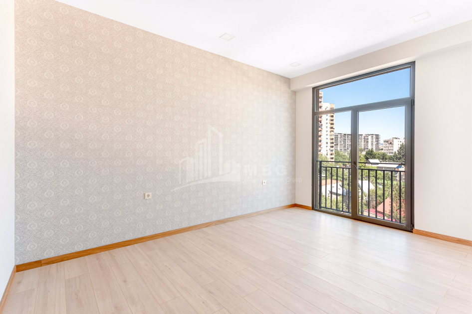 For Sale Flat, in Isani