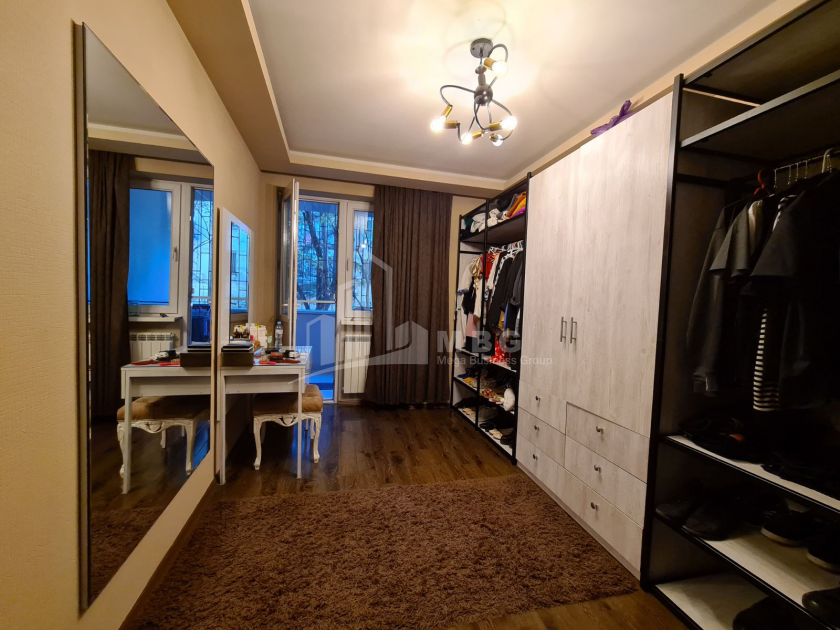 For Sale Flat, in Vake District