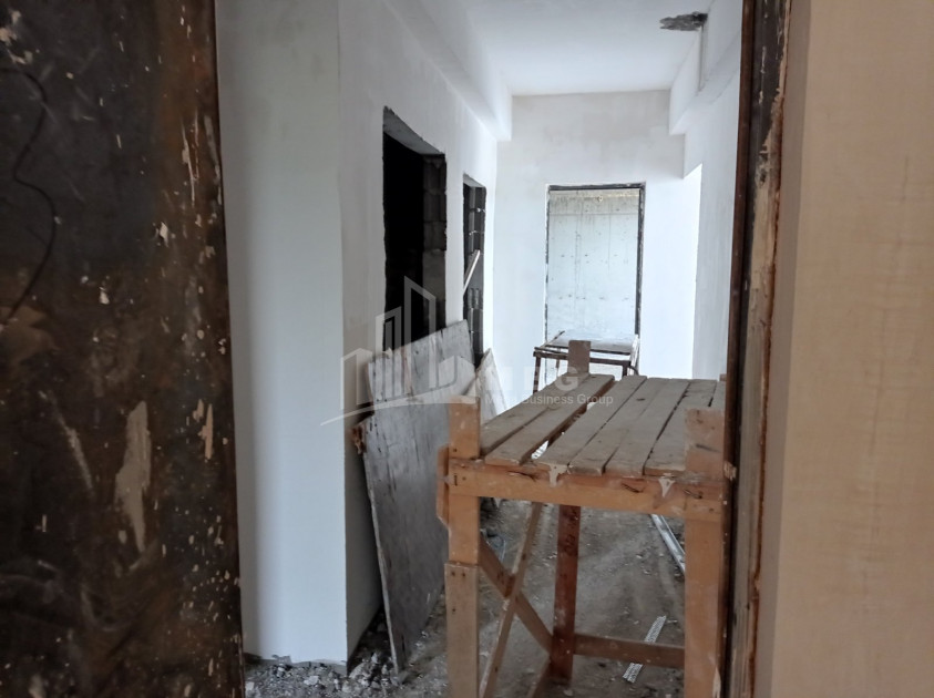 For Sale Flat, in Sanzona