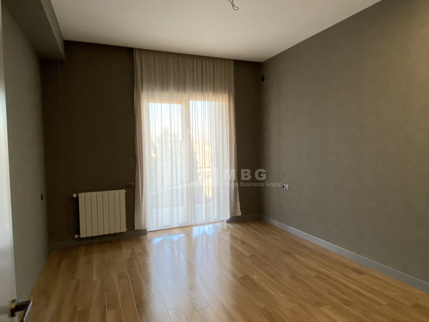 For Sale Flat, in Zemo Vera