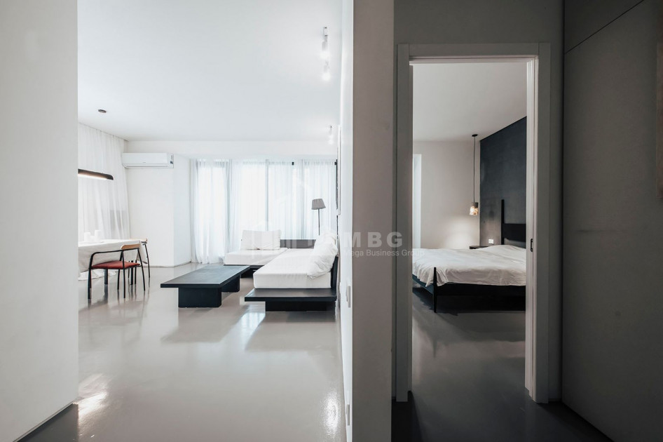 Продается Квартира, в Мтацминда