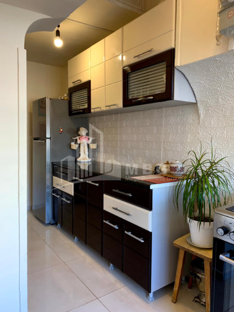 იყიდება ბინა, საბურთალო