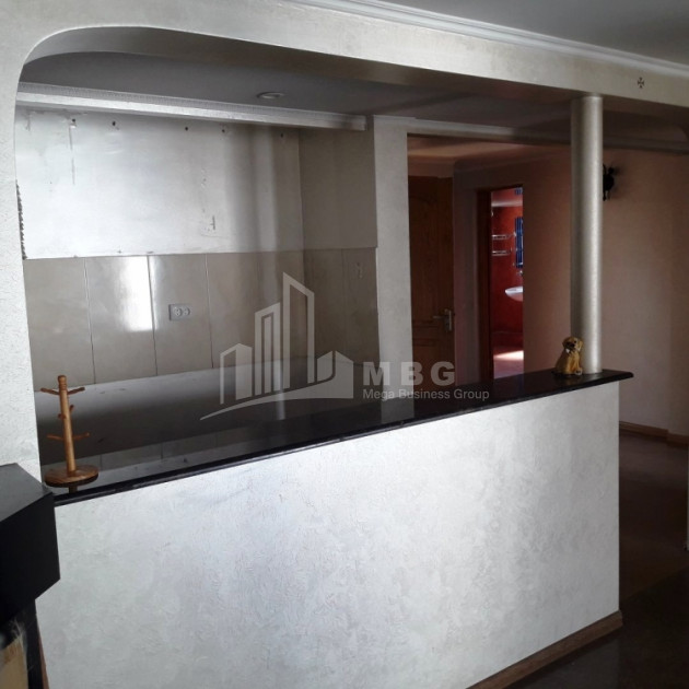 იყიდება ბინა, ბათუმი