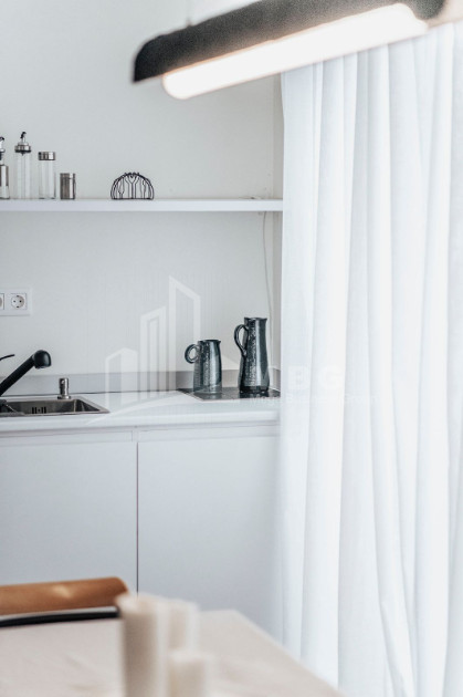 Продается Квартира, в Мтацминда