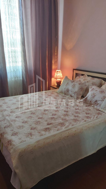 იყიდება ბინა, გლდანის მასივი