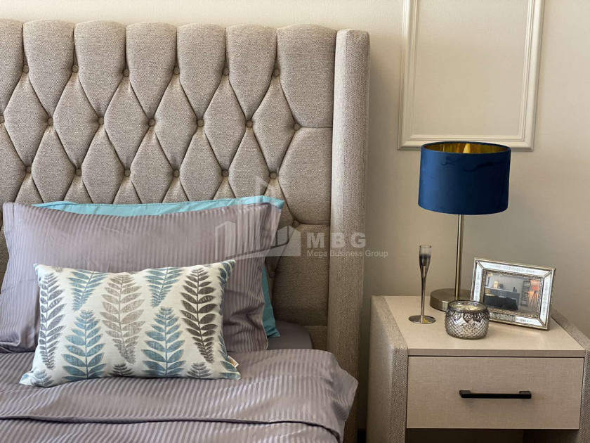 იყიდება ბინა, ვაკე