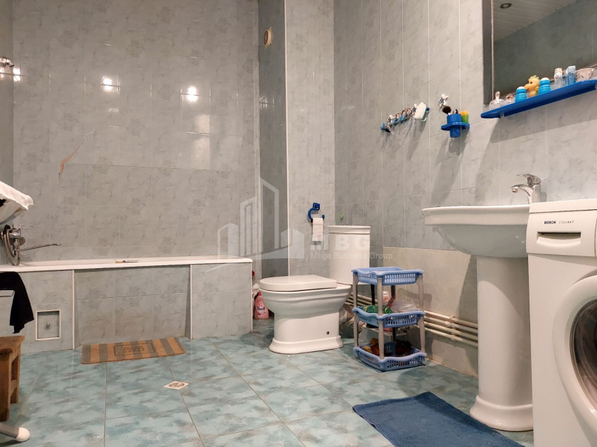 For Sale Flat, in Nutsubidze micro-districts (I-V)