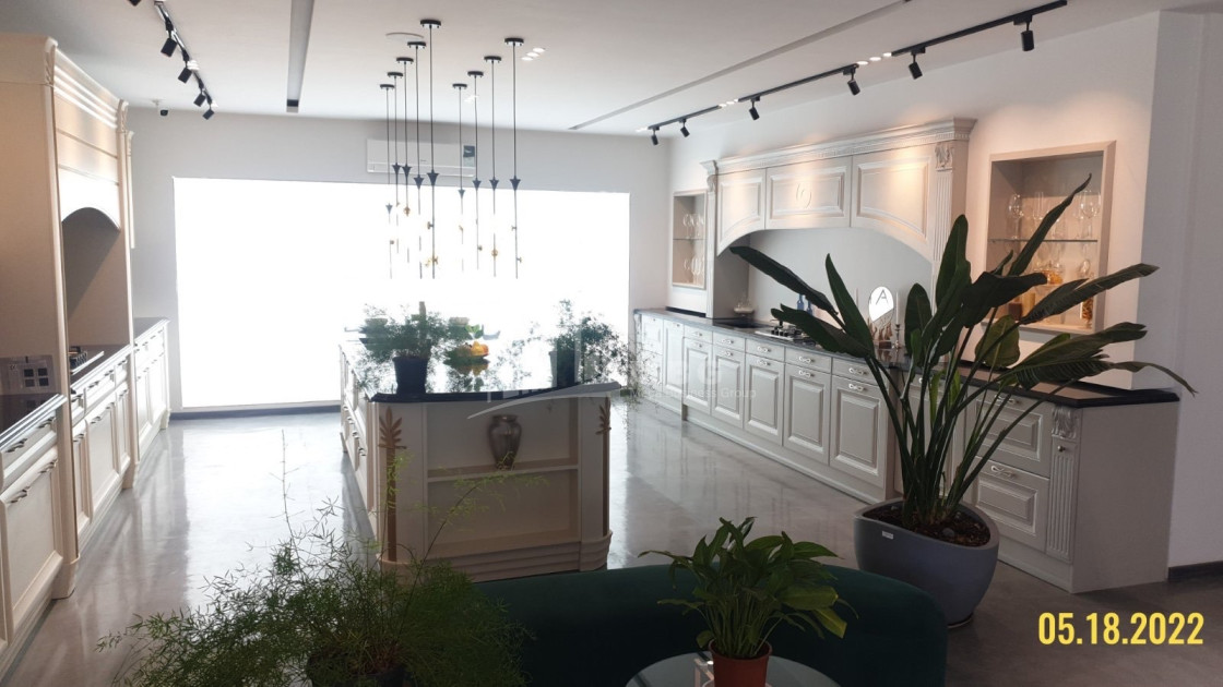 For Rent Building Commercial, in Mukhiani