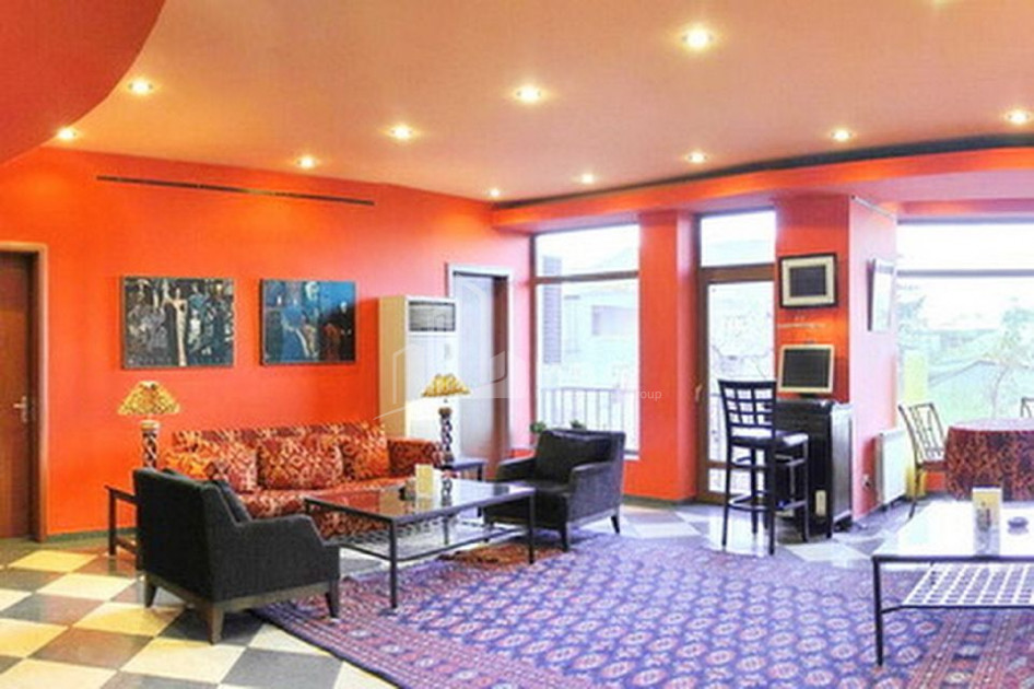 For Rent Hotel - Resort Commercial, in Mtatsminda District