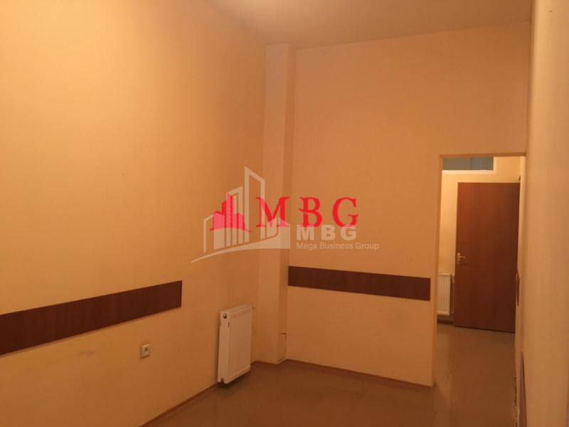 For Rent Витражный фасад Commercial, in Vake