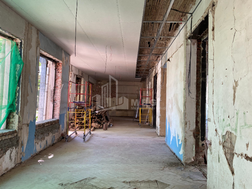 For Sale Hostel - Guesthouse Commercial, in Sololaki