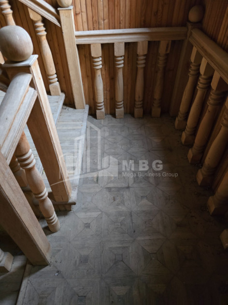 იყიდება ძველი აშენებული სახლი - აგარაკი ზემო ნატანებში, ოზურგეთი