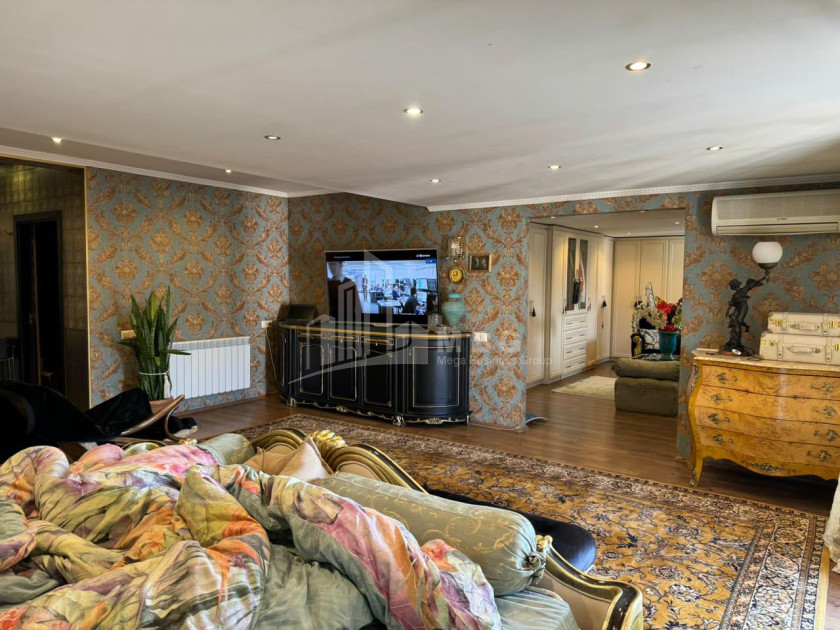 იყიდება ბინა, დიღმის მასივი