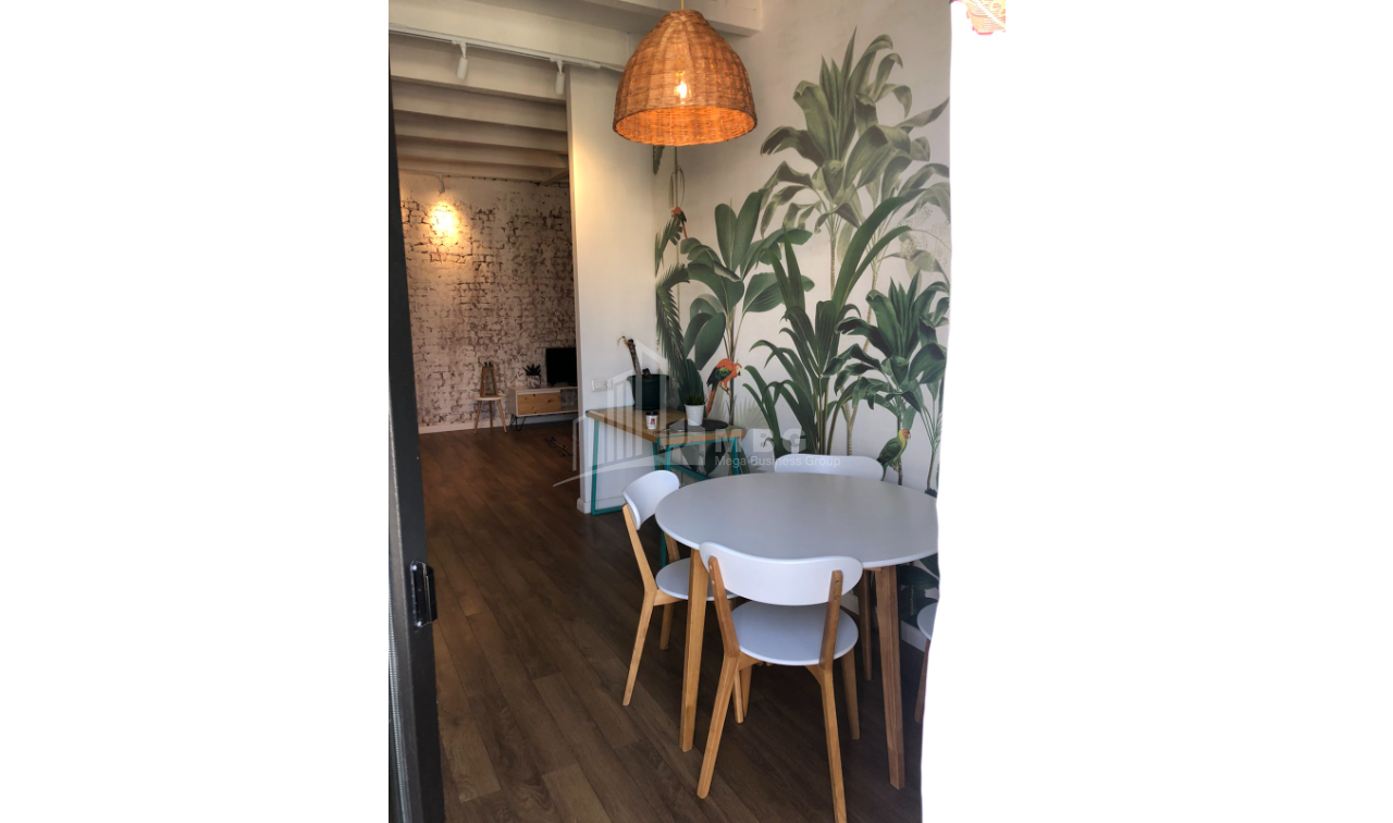 For Sale Flat, in Sololaki