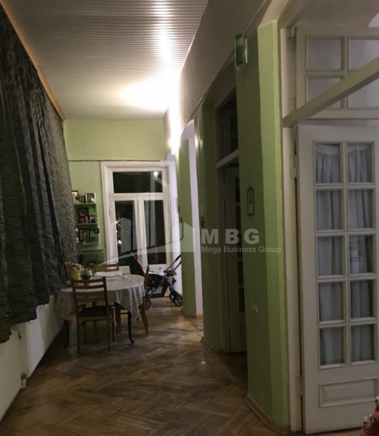 For Sale Flat, in Zemo Vera