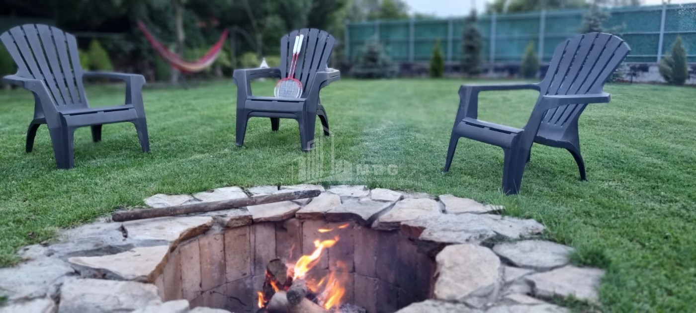 Продается Дом - Вилла В Коджори, Мтацминда Район